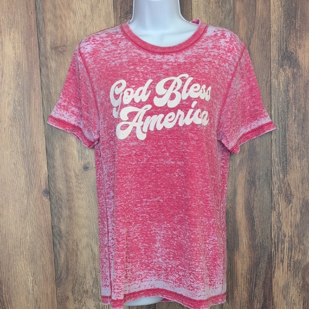 ColorTone Red 'God Bless America' Short Sleeve Distressed Tee S             L133